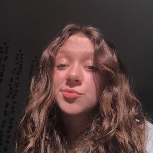 Meet your Posher, Carrie